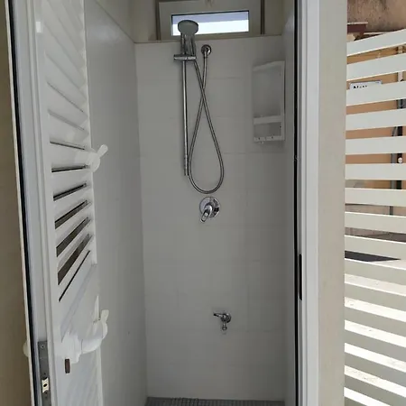 Iris بيت للعطل *